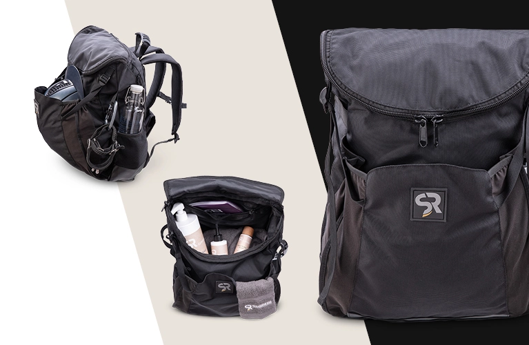 Drei schwarze Rucksäcke aus recyceltem Material links mit Trinkflasche in der Mitte geöffnet mit Pflegeprodukten rechts ein großer leerer Rucksack